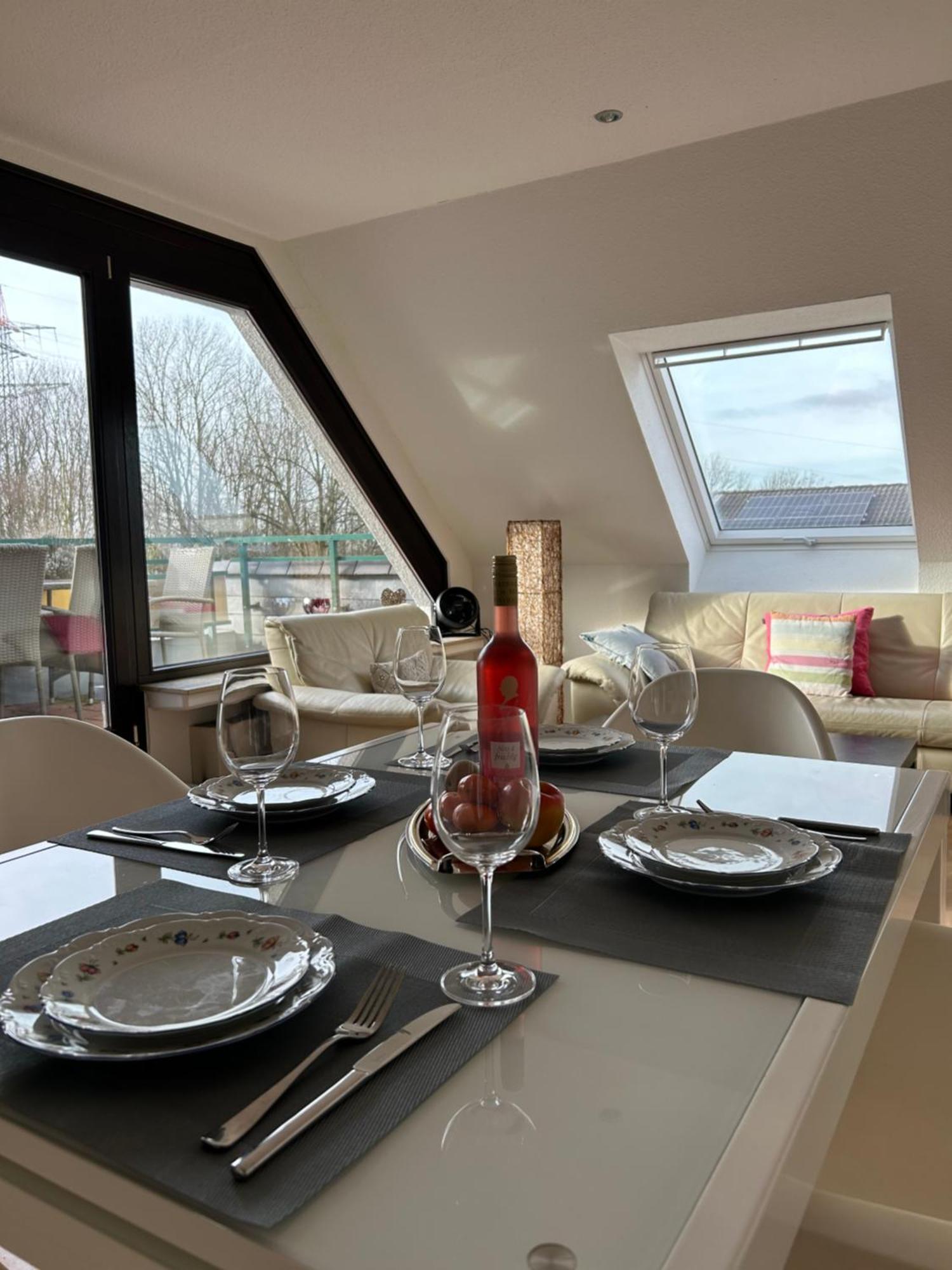 Moderne 3 Zimmer Wohnung In Heiligenhaus Exterior foto
